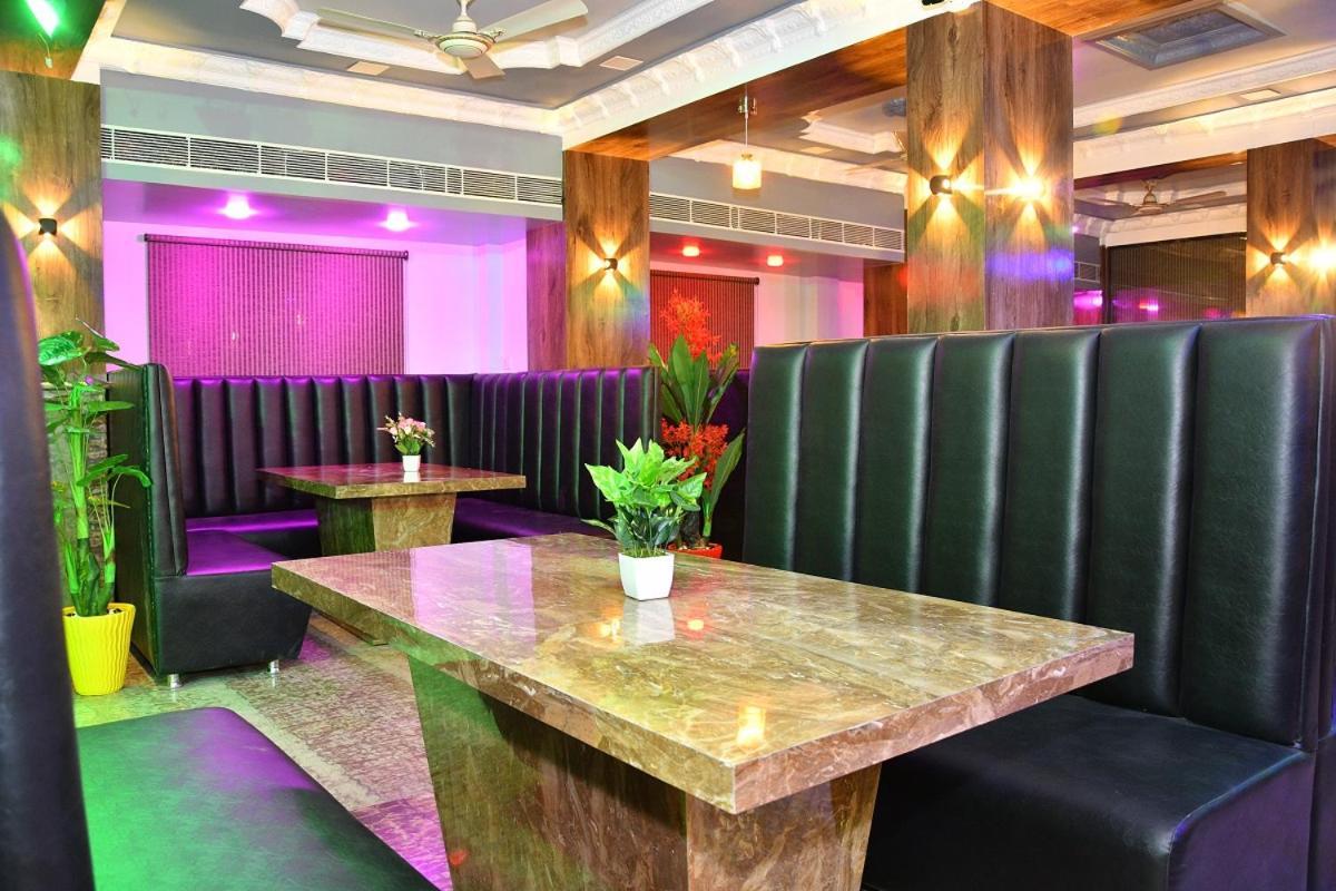 Ganpati Plaza Hotel Ajmer Buitenkant foto